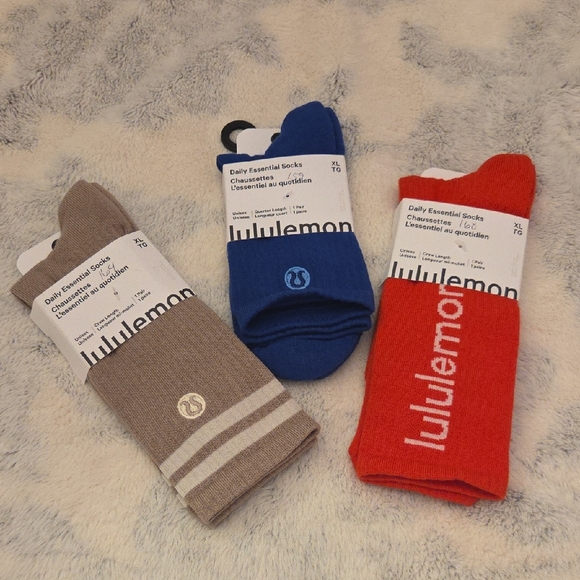 lululemon athletica Accessories - lululemon athletica Men's Socks - Vibrant Red, Classic Blue, Earthy Brown